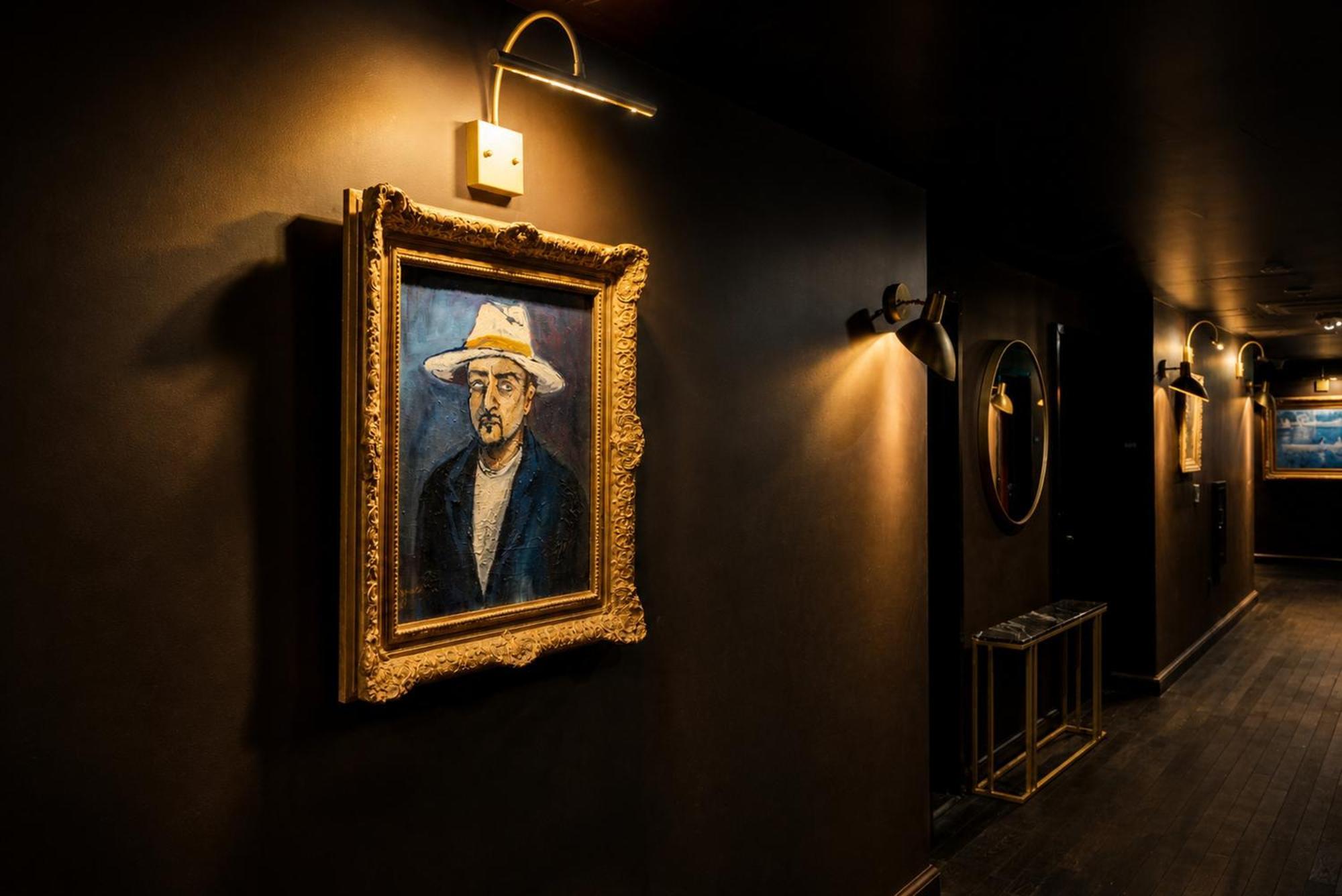 Whisky Hotel — Photos 3